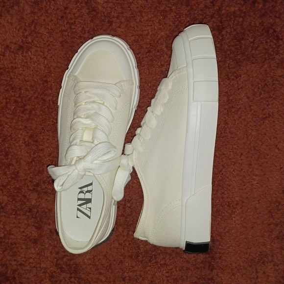 ZARA TENNIS SHOES.     NWOT - Picture 2 of 12